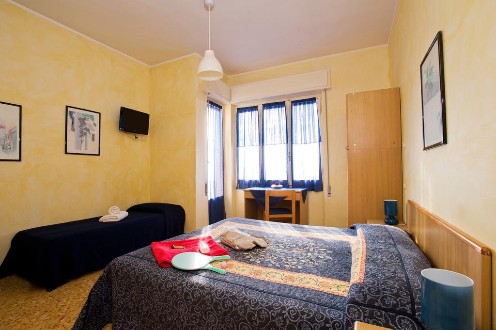 Hotel Lido Pietra Ligure Rom bilde
