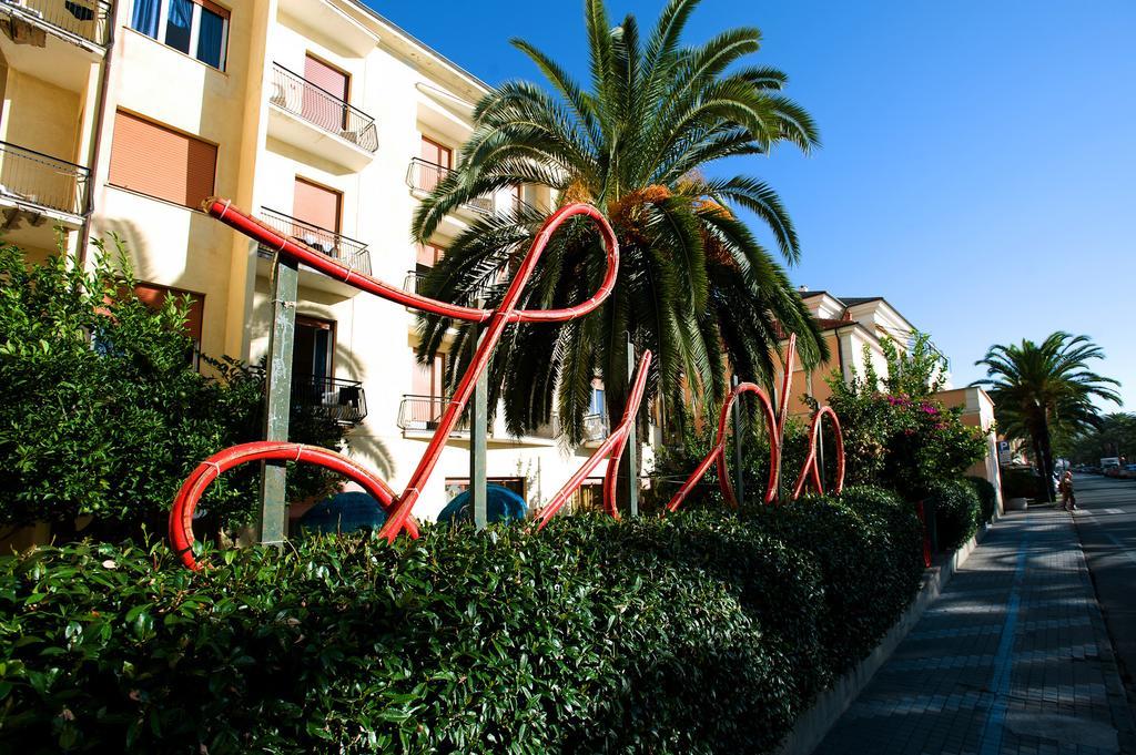 Hotel Lido Pietra Ligure Eksteriør bilde