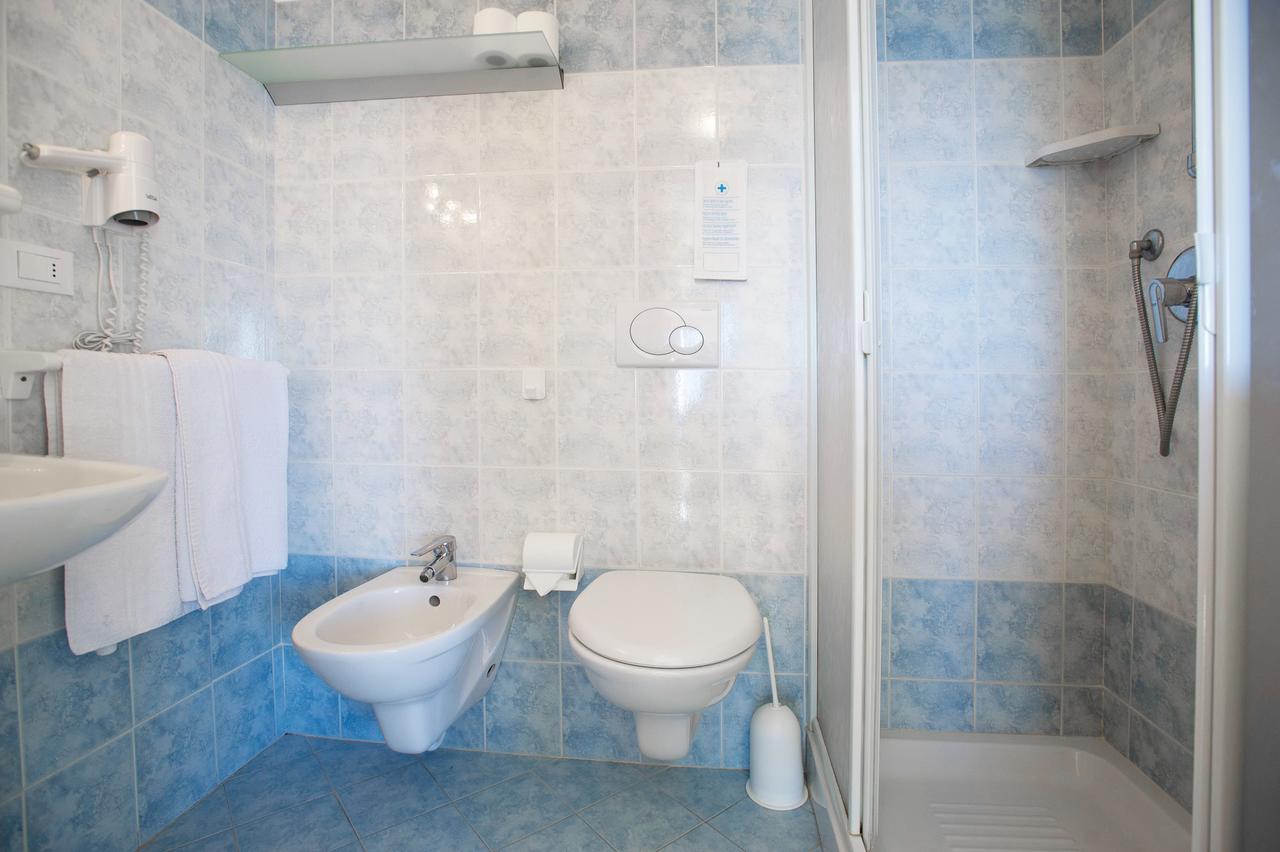 Hotel Lido Pietra Ligure Eksteriør bilde