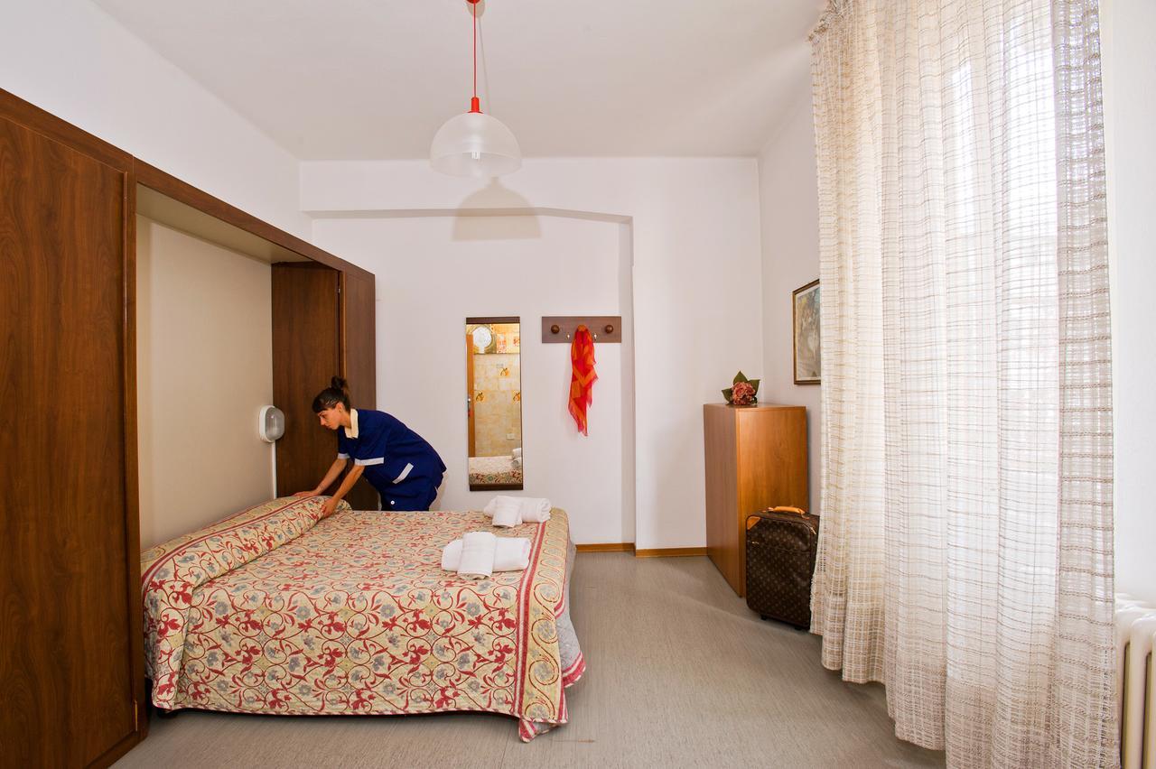 Hotel Lido Pietra Ligure Eksteriør bilde